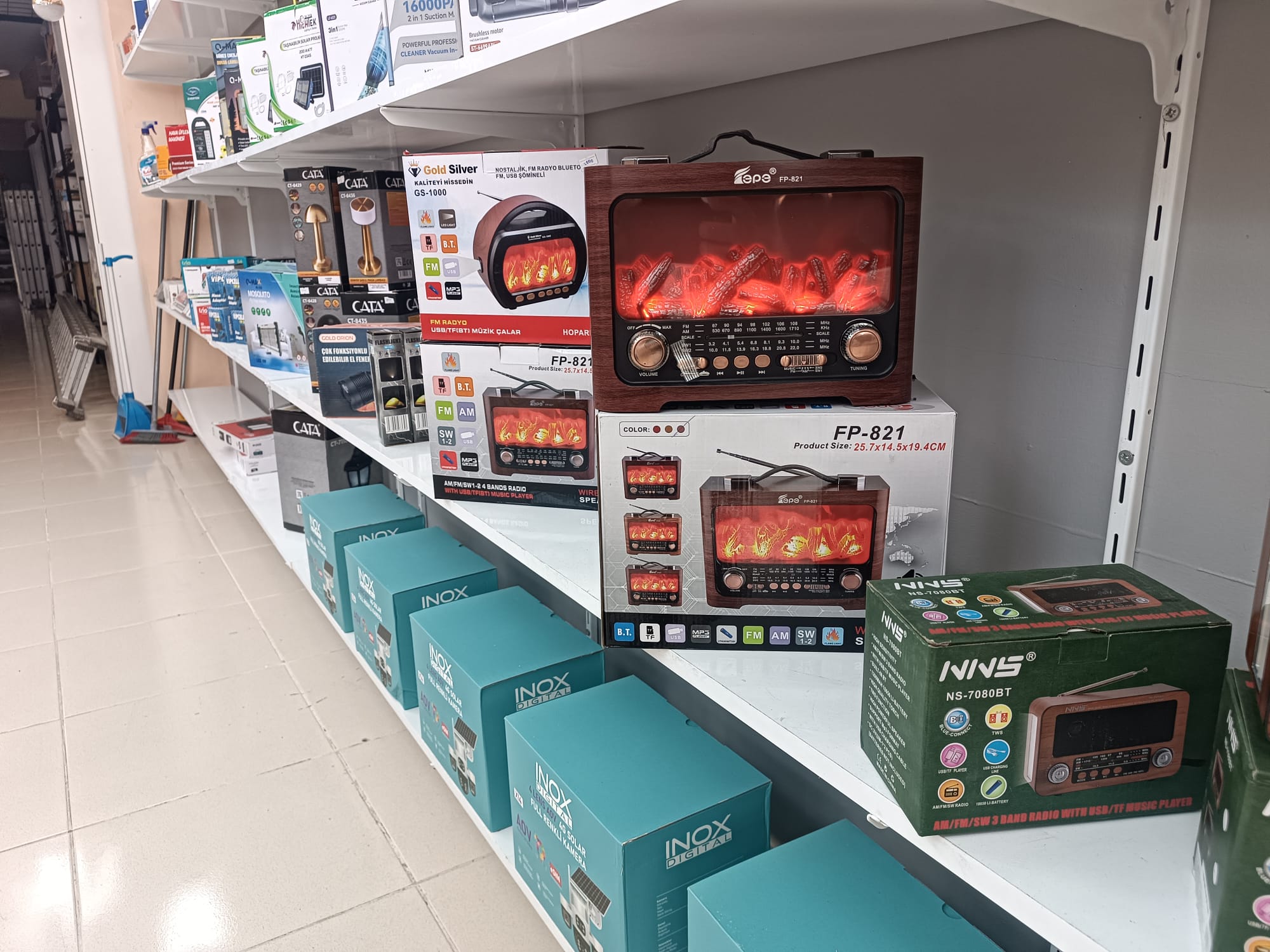 Taşınabilir solar projektör ve LED ürünleri